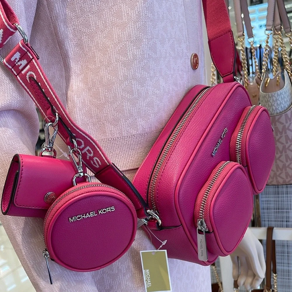 Michael Kors Jet Set Leather Md Crossbody Bag Case Apple AirPods Pro
Dragonfruit - Picture 13 of 16